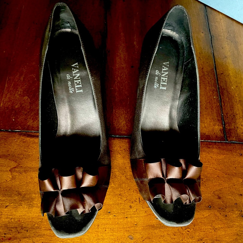Brown satin heels size 8 1/2